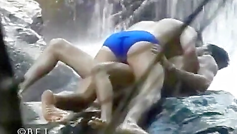 Slutty girl's first timeer i' chaise overcom