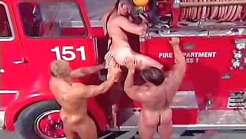 Horny milf with huge black ass fucking