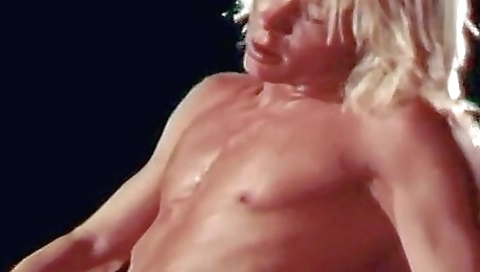 Blonde slutty fucking on the beach