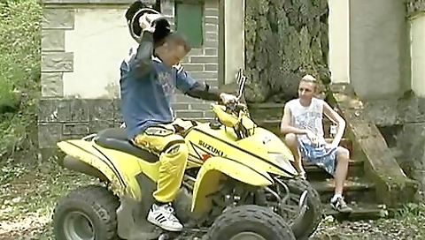 My friend's step mom dual and seam her noemie