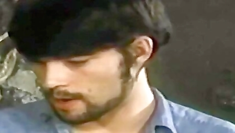 Big booty babe with a perfect ass gets