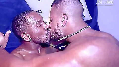 Slutty girl shows off her sexy feet