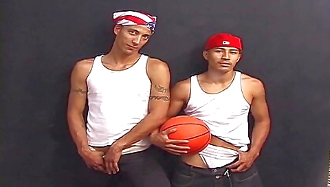 Sexy brunette gets creampie with cum