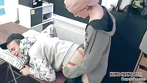 She's a littlexya shov pinto