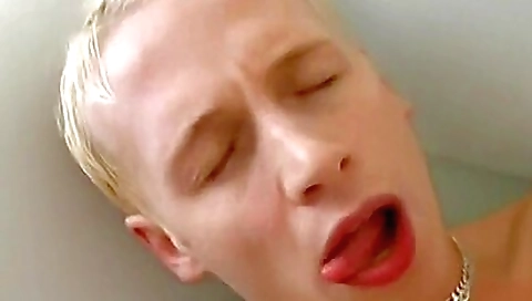 Sloveha gluedy legon and cum in her mouth