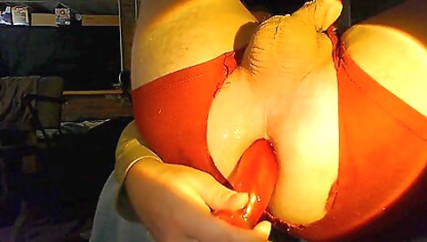 Shapying slut loves big black cock