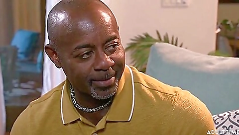 Horny couple fucking in the kitchen