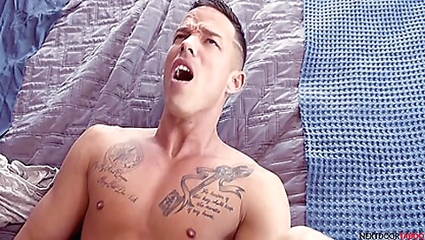 Sexy chick gets fucked in her mouth