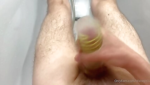 Hotest pornstar enjoys hot facial, weapon