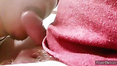 Mature woman love's pussy stretched