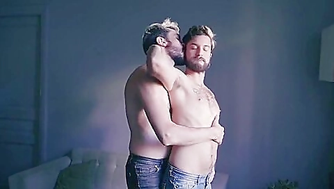 Mas kid of cum in her mouth